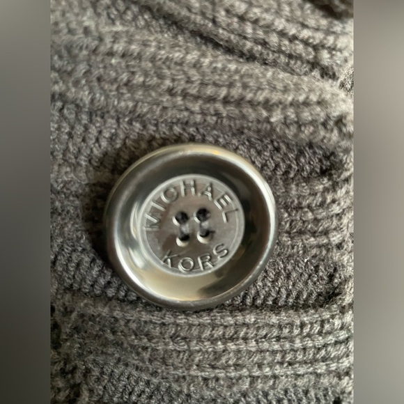 Michael Kors Chunky Cable Knit Black Sweater Size XL Short Sleeve Button/Snap - Picture 5 of 10